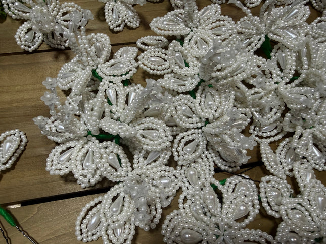 Auténtico conjunto completo de Tembleques de Perla Blanca para Pollera Panamá