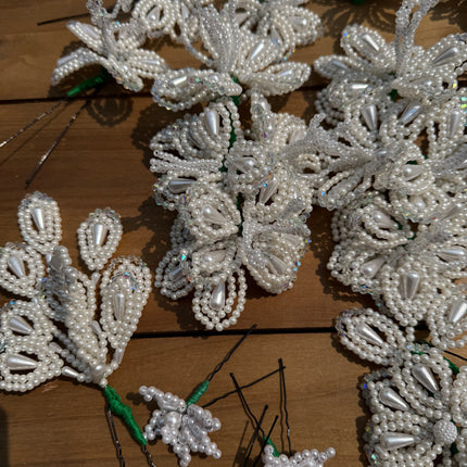 Authentic Tembleques Complete Set in White Pearls for Panama Pollera, packaging detail