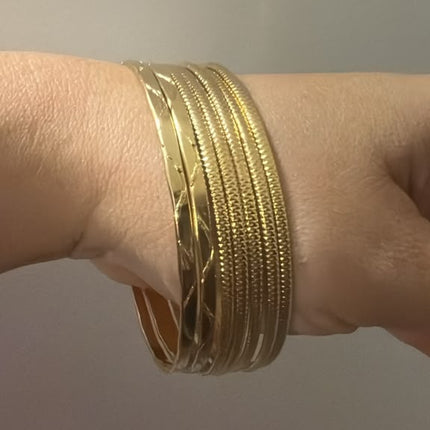 Semanaria Panamanian bangle bracelet, gold plated brass, pollera jewelry, alternate view