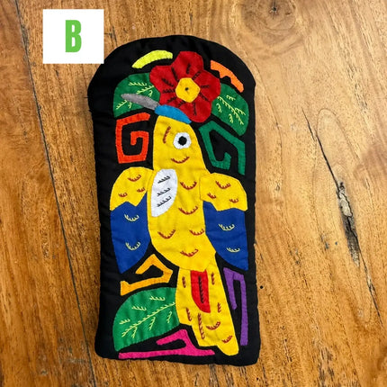 Authentic Handmade Panamanian Mola Glasses Case - VivianFongDesignsLLC