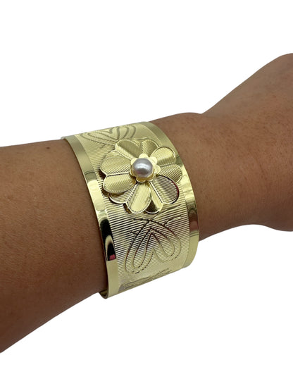 Panamanian Jewelry Bracelet Cuff Gold Stainless Steel with Pearl Panama