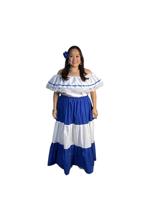 Robe traditionnelle décontractée du Salvador bleue et blanche avec ruban