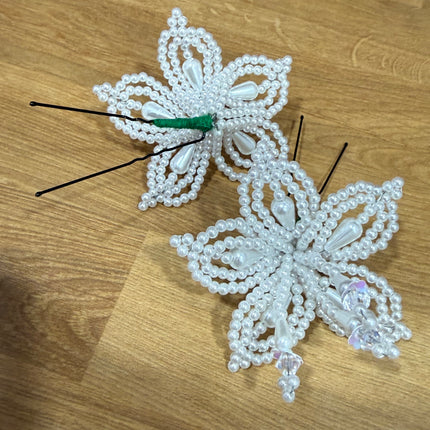 Pair (2) of Tembleque Beaded Flower Pearl Panama Pollera Horquilla Hair