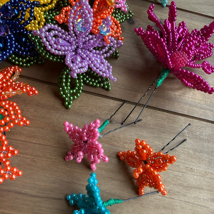 Tembleques - Ensemble complet d'épingles à cheveux authentiques colorées en forme de fleur de perles Panama Pollera 0,3 mm vert perle