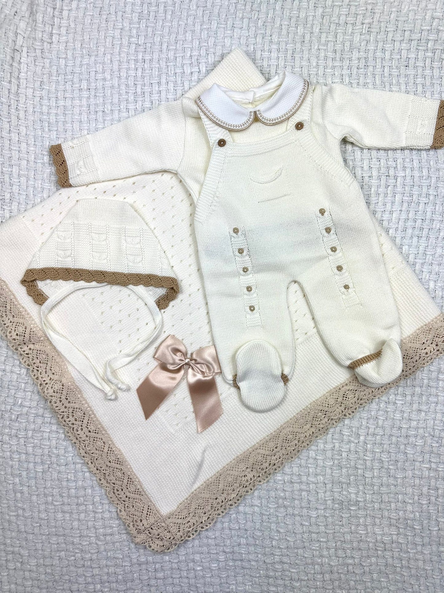 Newborn Knitted Set Hospital Outing Spanish European Style with Blankets