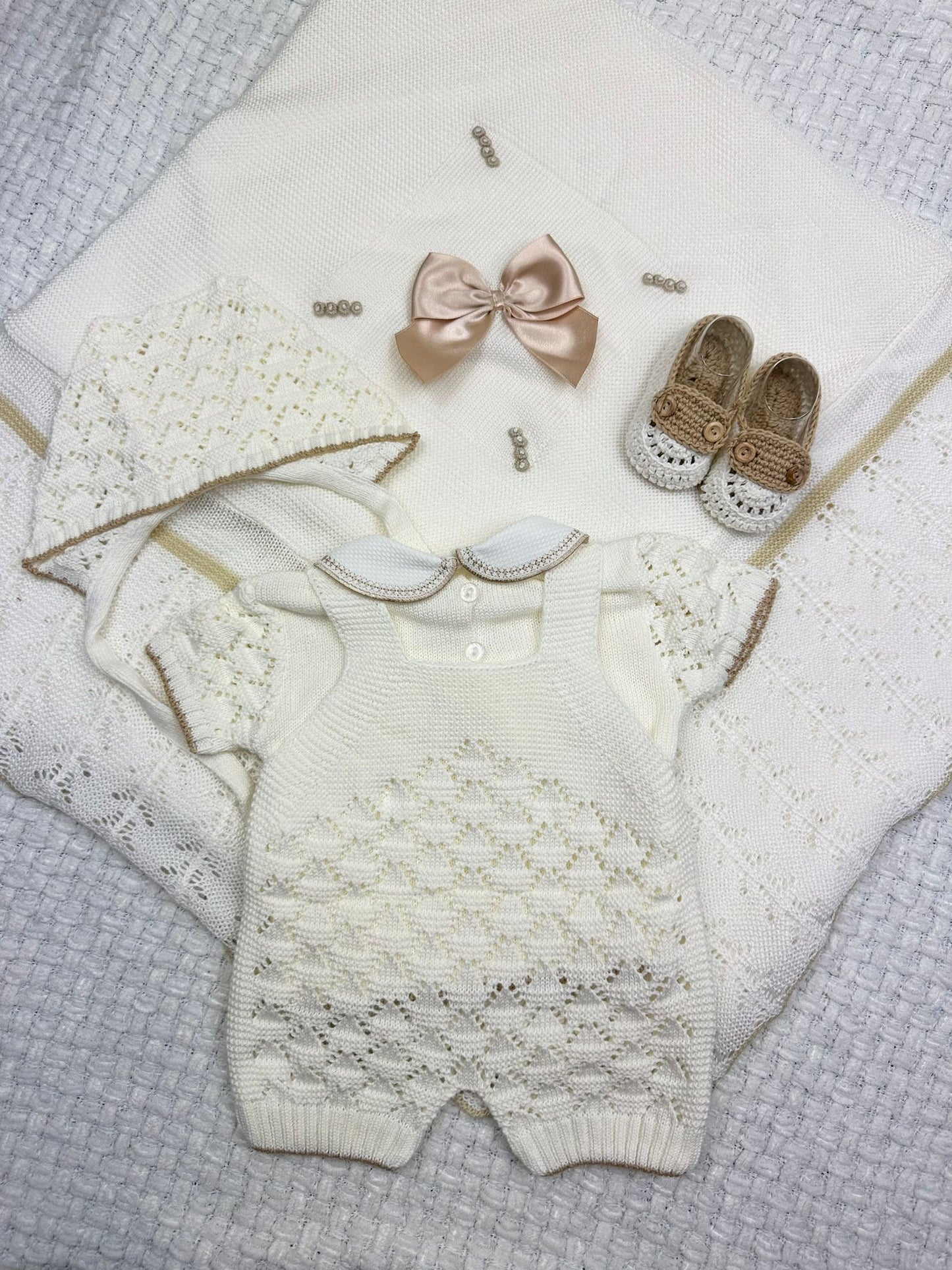 Newborn Knitted Set Hospital Outing Spanish European Style with Blankets