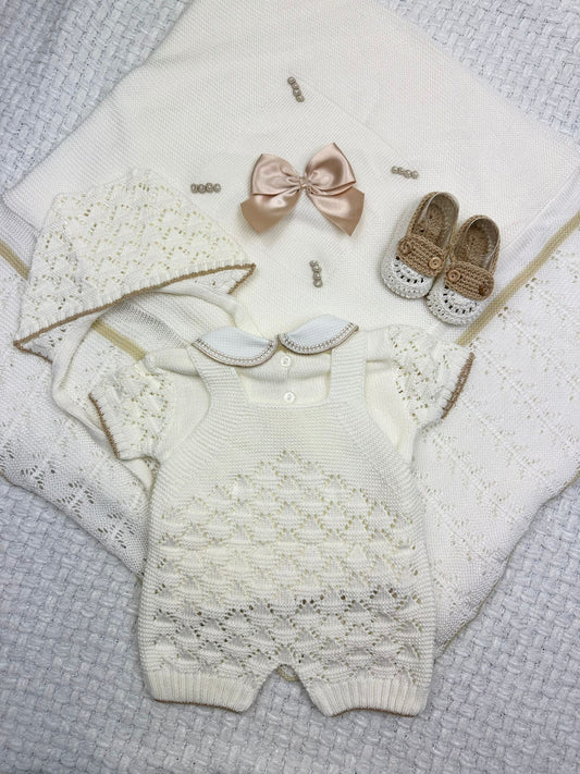 Newborn Knitted Set Hospital Outing Spanish Style with Blankets