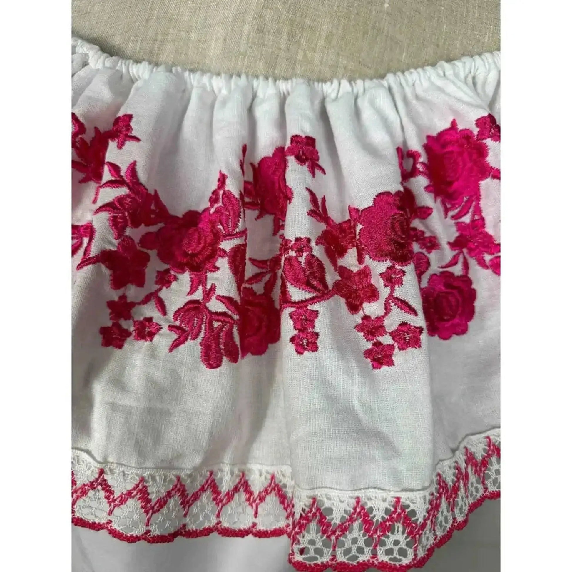 Panamanian Blouse with Embroidered Ruffle - Blusa Campesina