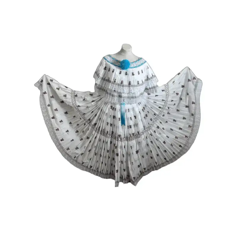 Traditional Panamanian Pollera de Coquito Dress Set